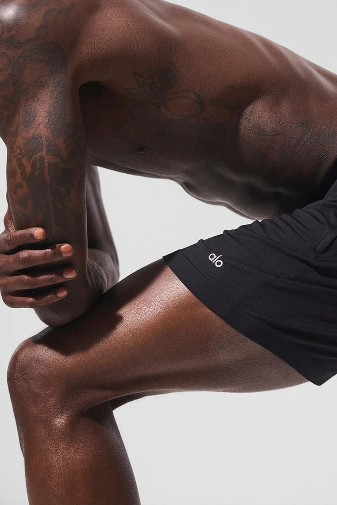 Alo 7" Conquer React Performance Short - Black 3