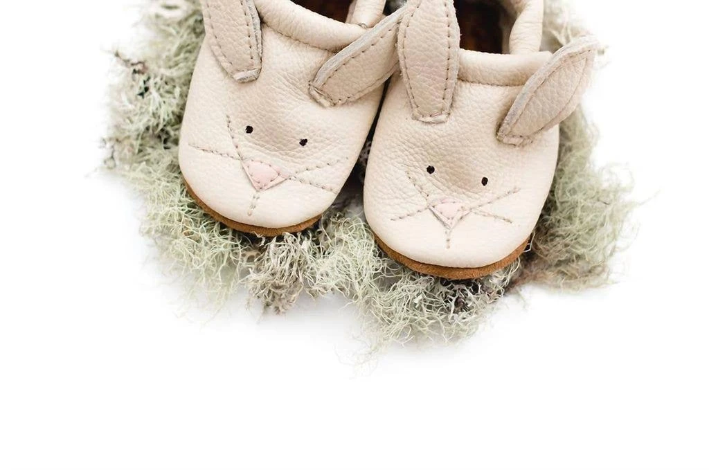 Starry Knight Design Starry Knight Design - Unisex Baby Bunnies Cute Critters Leather Moccasins 3