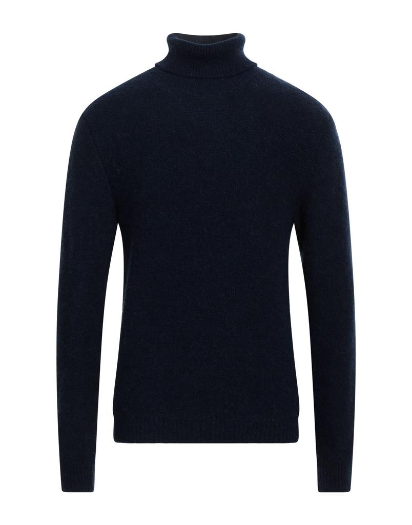 irish crone Turtleneck