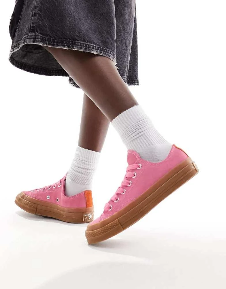 Converse Converse Chuck 70 Ox trainers in pink with gum sole 1