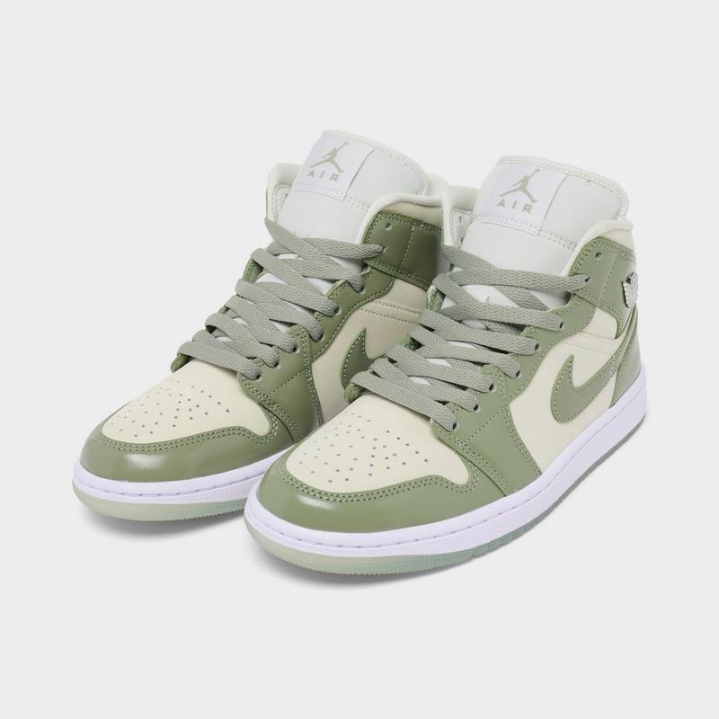 Jordan Women's Air Jordan 1 Mid SE Casual Shoes