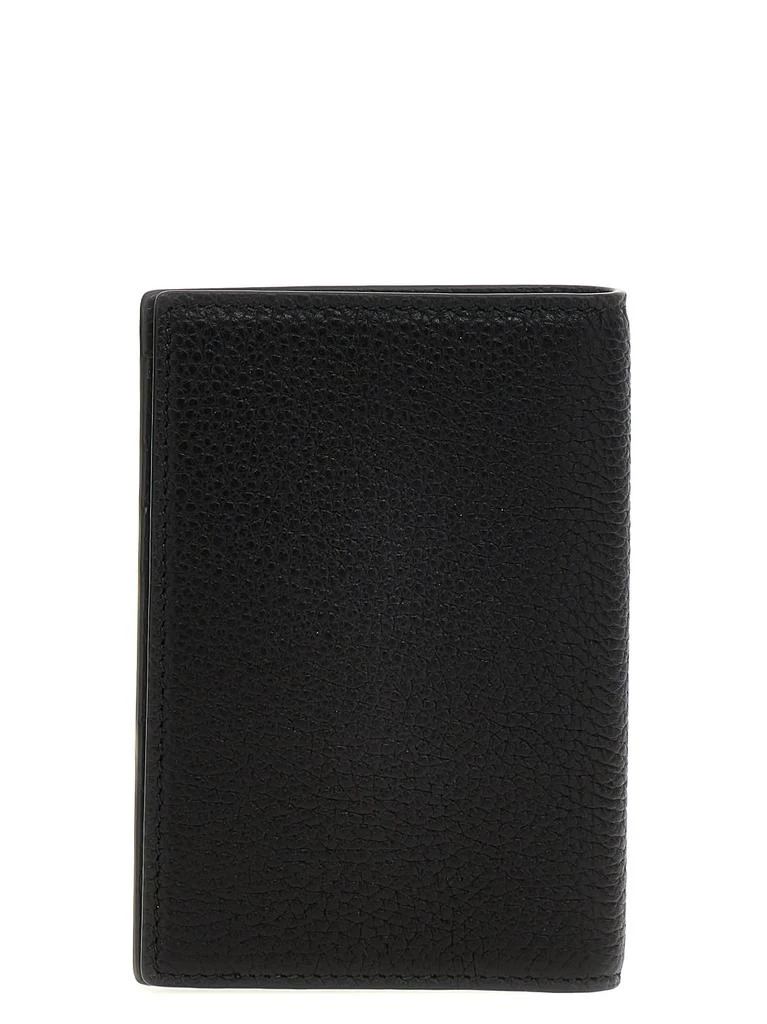 Gucci Logo Passport Holder 2
