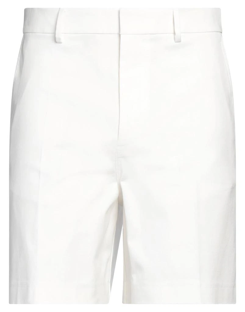 Valentino Shorts
Bermuda 1