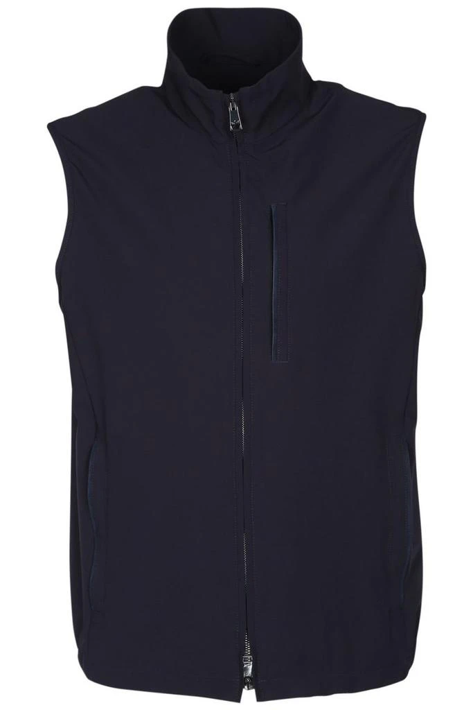 Paul
Shark Paul
Shark Zip-Front Gilet Jacket