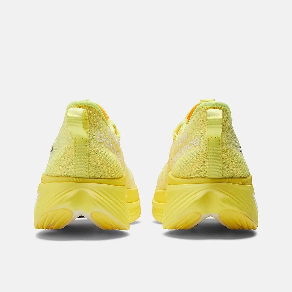 New Balance FuelCell SuperComp Elite v3 5