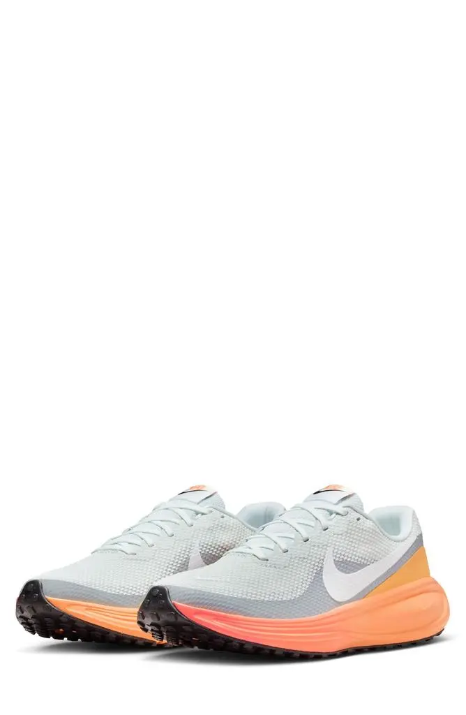 NIKE Revolution 8 Running Shoe
