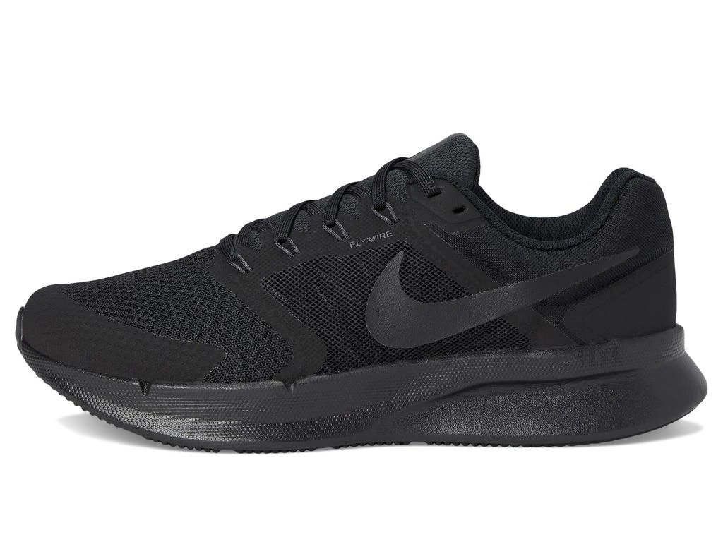 NIKE Run Swift 3 4