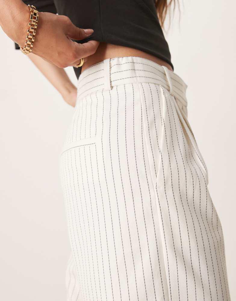 Abercrombie & Fitch Abercrombie & Fitch ultra high rise tailored trousers in cream pinstripe
