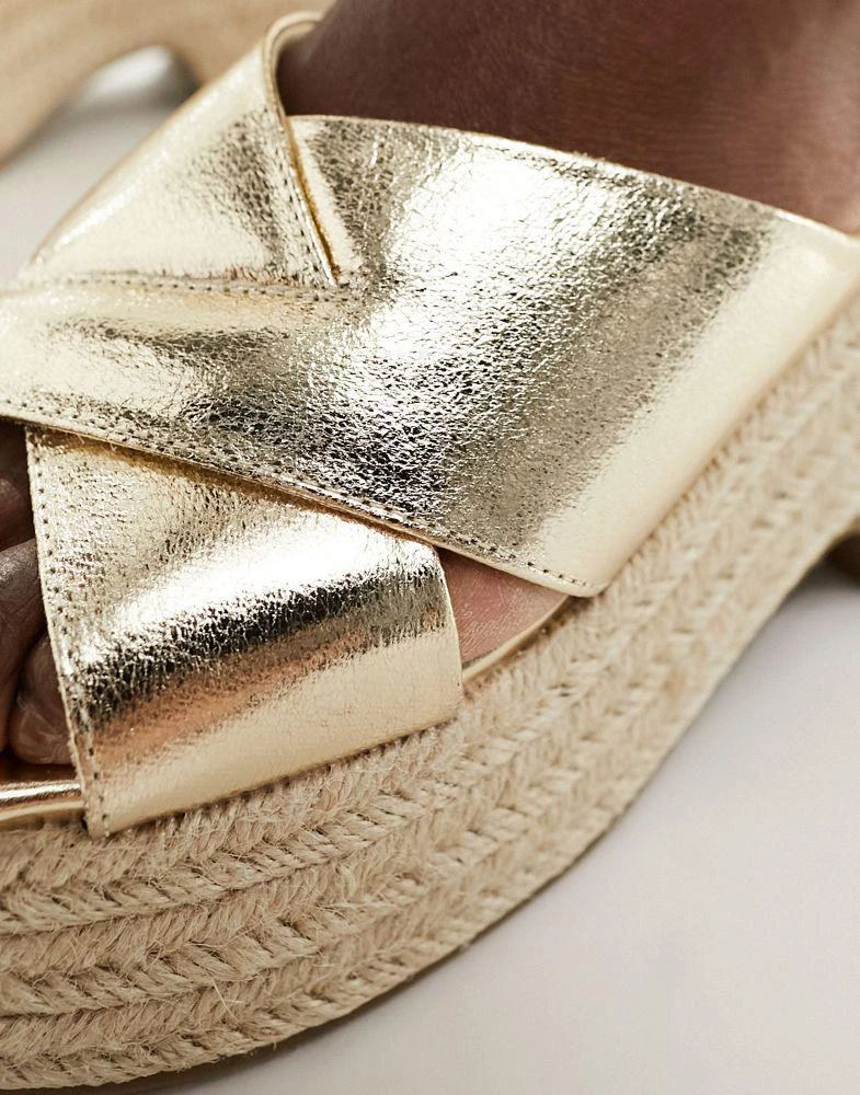 ASOS ASOS DESIGN Toy cross strap wedges in gold 2