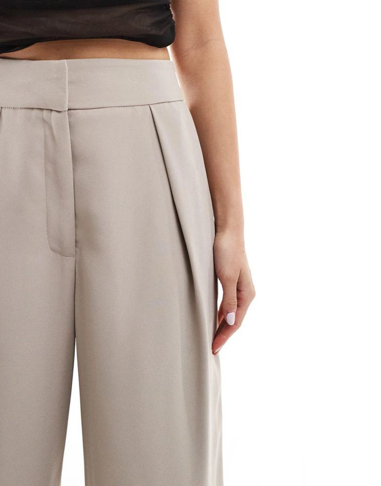 River Island River Island wide leg trouser in beige 4