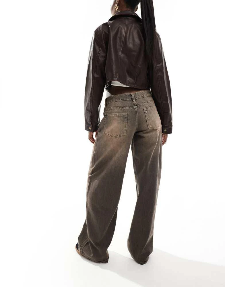 Bershka Bershka baggy wide leg jeans in washed brown 3