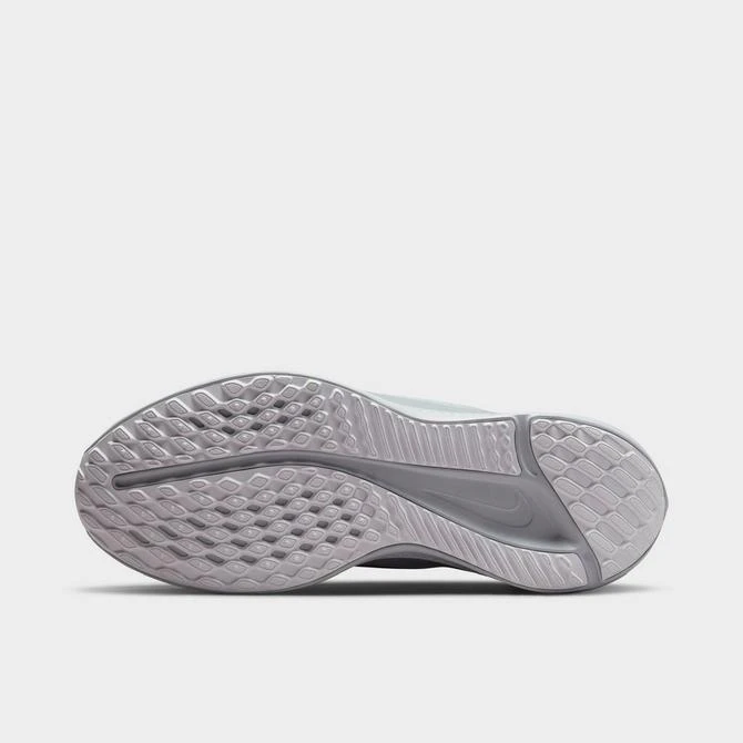 NIKE Women's Nike Quest 5 Road Running Shoes 6