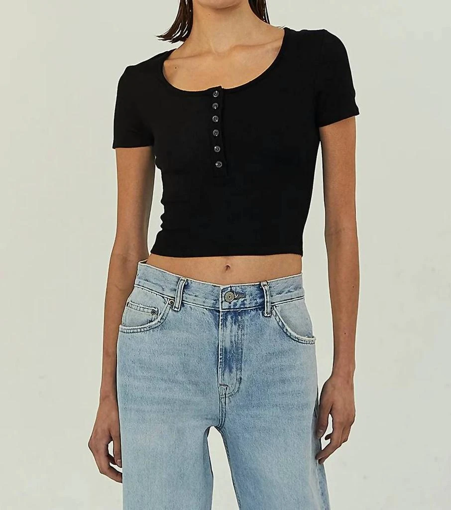 The Range Ribbed Cropped Short Sleeve Henley Top In Black 1
