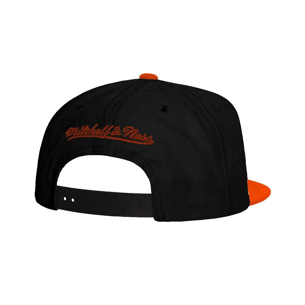 Mitchell & Ness Men's Black/Orange Oregon State Beavers 2-Tone 2.0 Snapback Hat