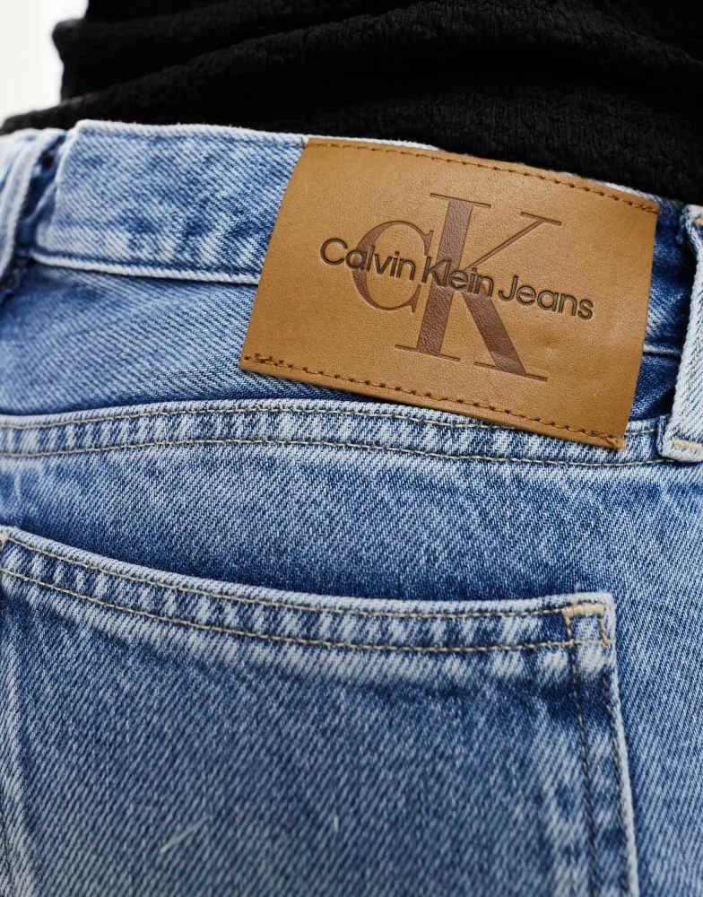 Calvin Klein Calvin Klein Jeans low rise straight leg jeans in light wash 2