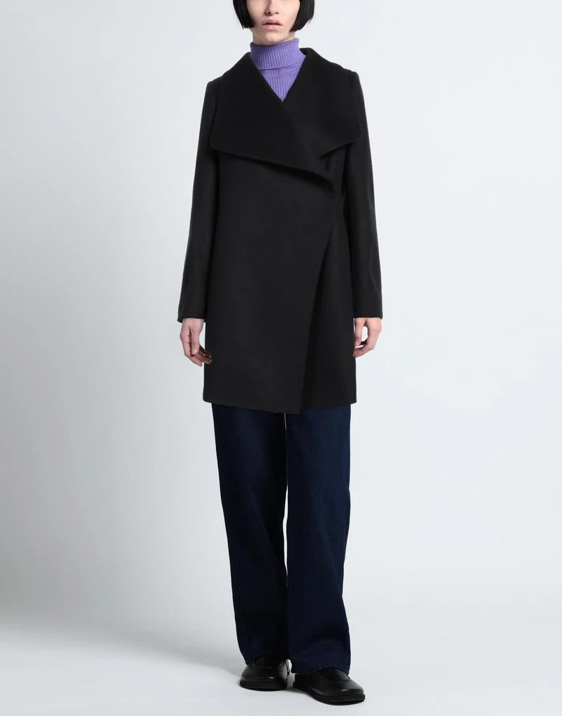 ANNIE P. Coat 2