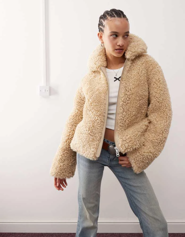 Weekday Weekday Yara faux fur jacket in beige 1