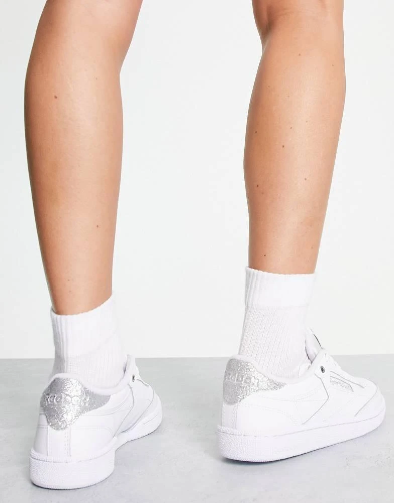 Reebok Reebok club C trainers in white and silver 2