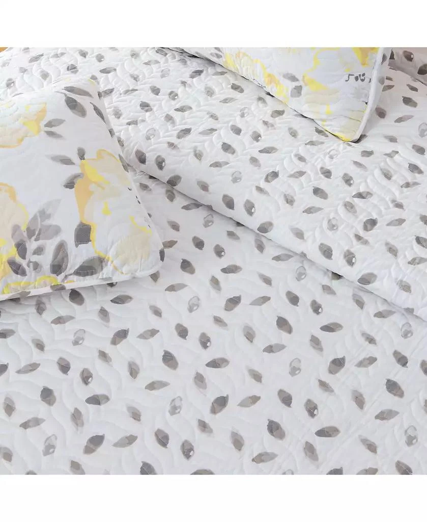 Linery 
Co Watercolor Flowers Microfiber Quilt and Sham Set 3