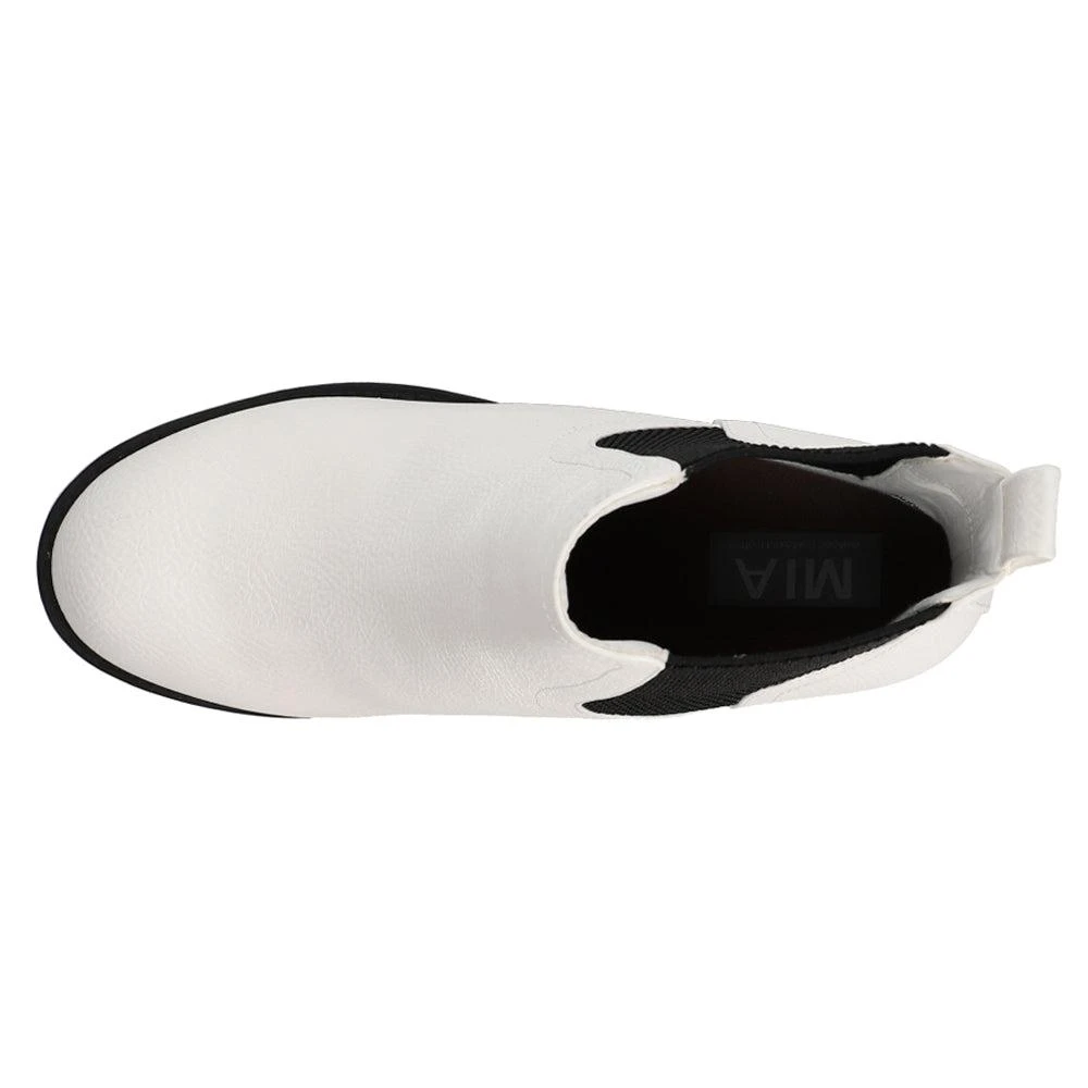 MIA Jonna Pull On Round Toe Chelsea Boots 4