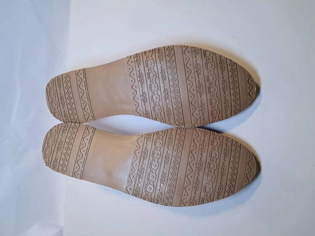 Sbicca Sbicca - Women's Lawrin Woven Hurache Flat Sandal 7
