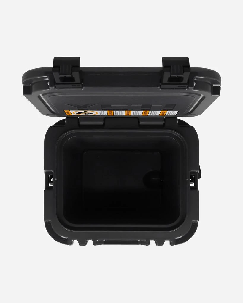 YETI Roadie 24 Cool Box Charcoal 6