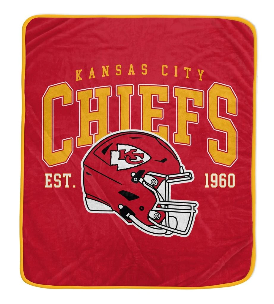 Pegasus Sports NFL Team Vintage Helmet Fleece Throw