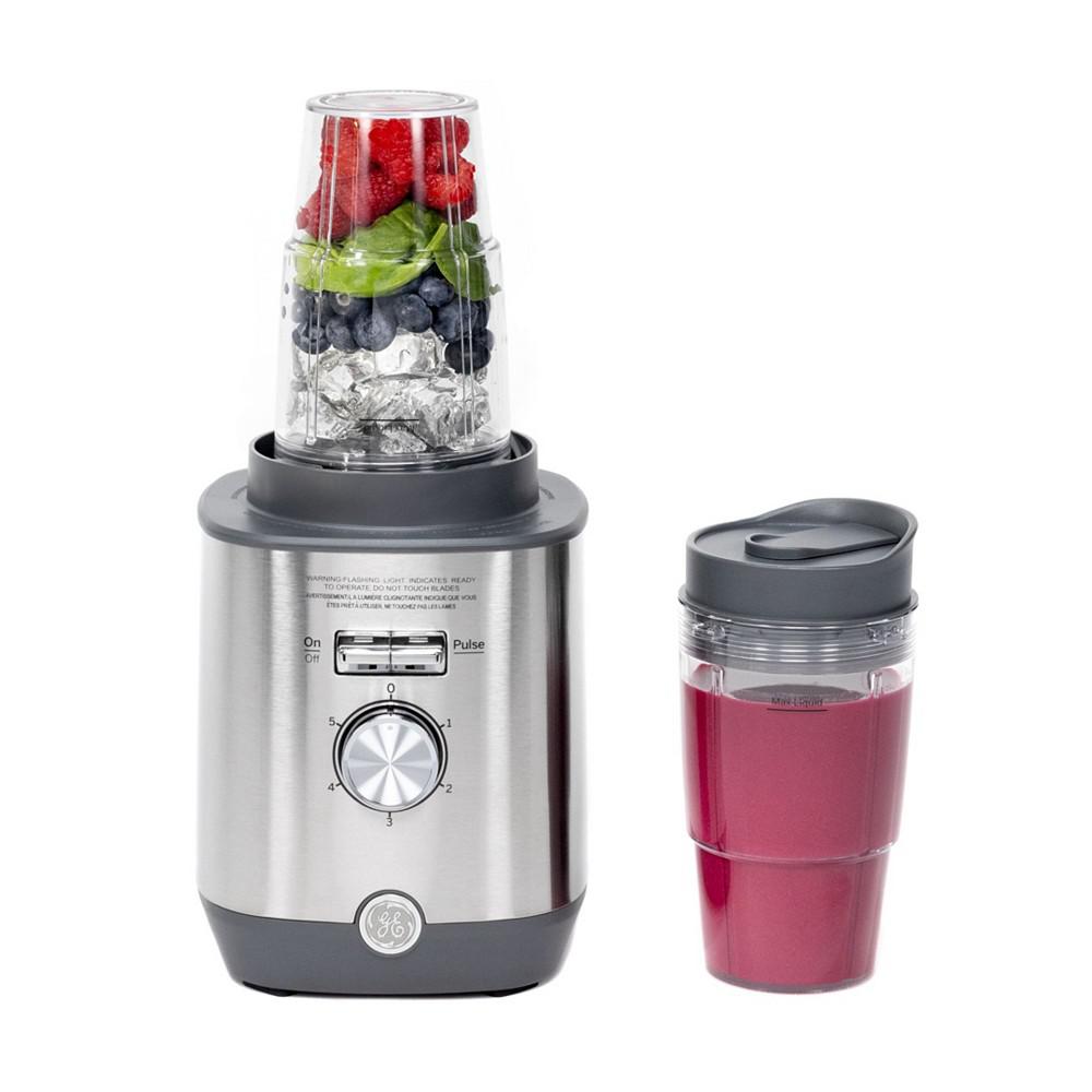 GE Appliances 64 Oz. Blender with Personal Cups 1000 Watts