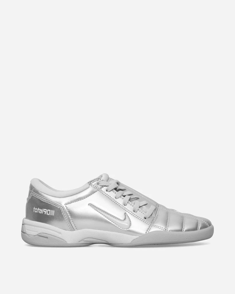 NIKE Women's Total 90 Sneakers Metallic Platinum / Photon Dust 1