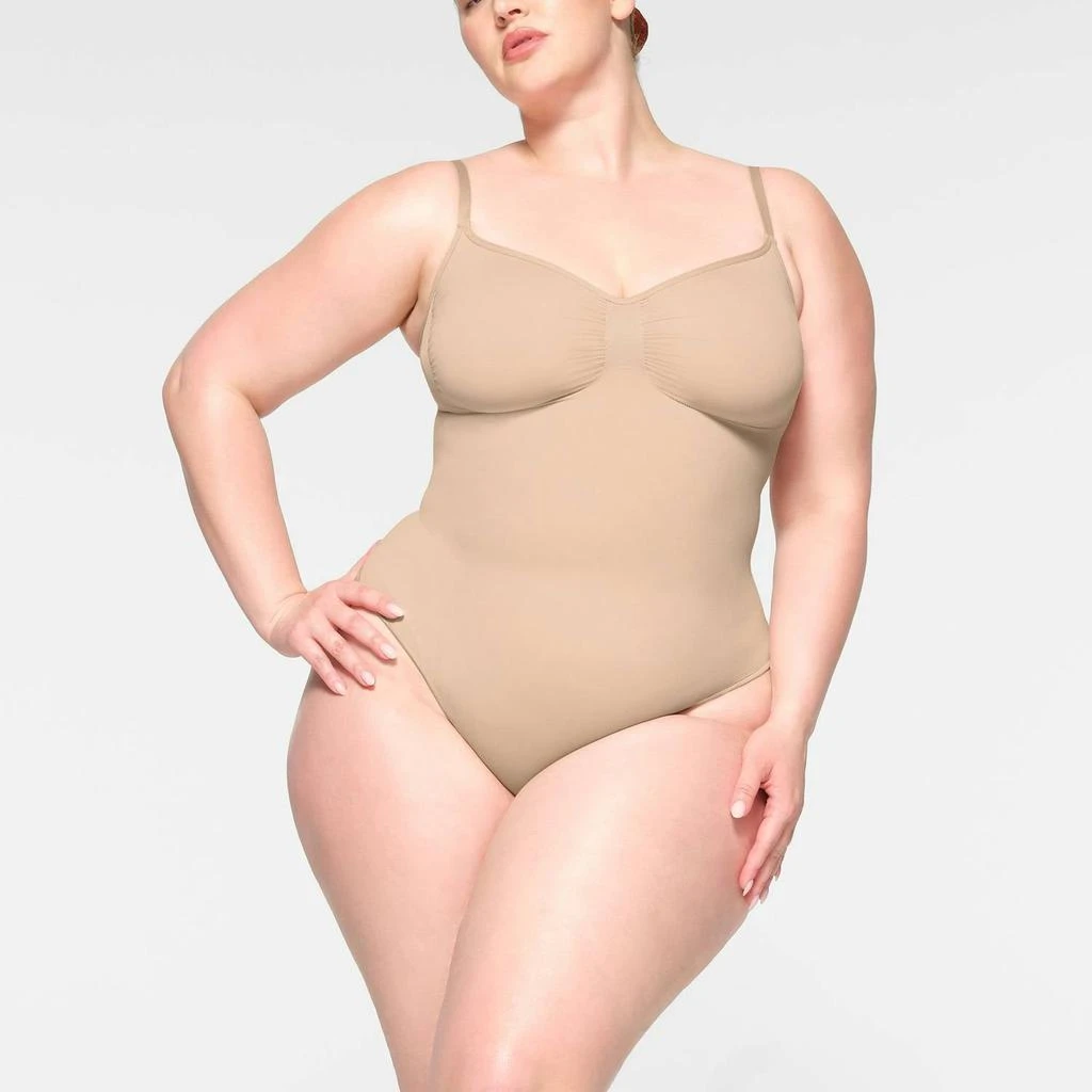 SKIMS Skims - Seamless Sculpt Thong Bodysuit