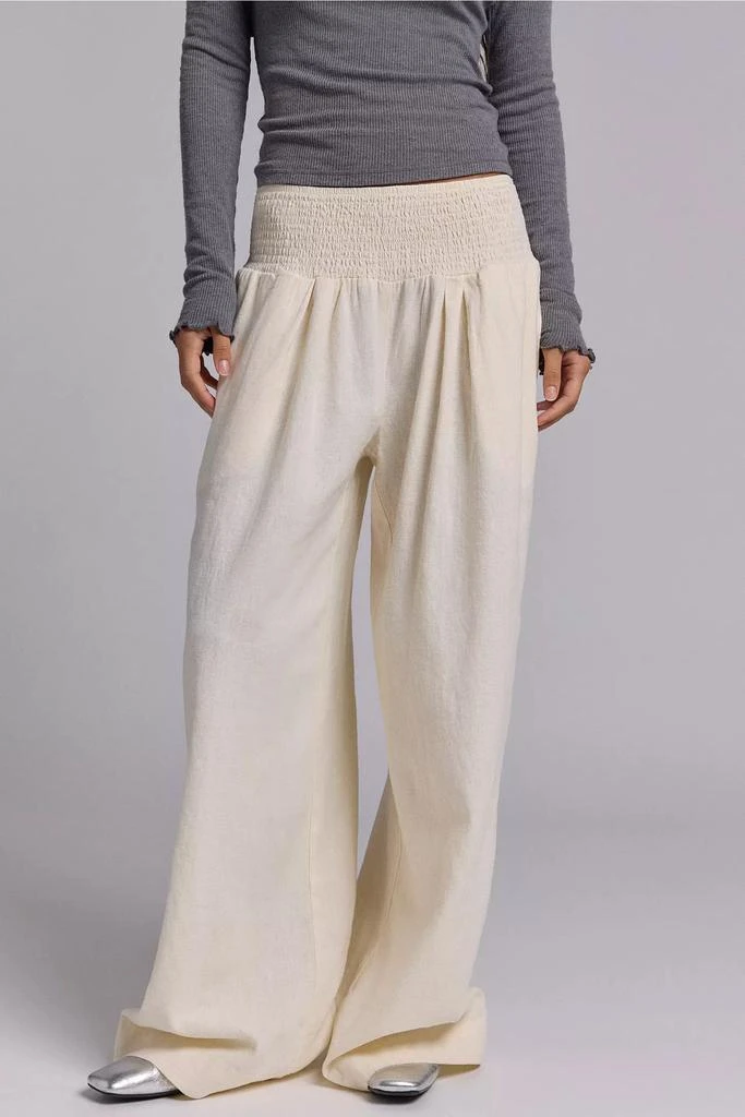 Kimchi Blue Kimchi Blue Caroline Smocked Wide Leg Linen-Blend Pant 4