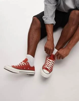 Converse Converse Chuck 70s Ox trainers in brown 1