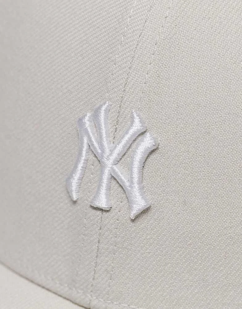 47 Brand 47 Brand New York Yankees mini logo cap in off white 2
