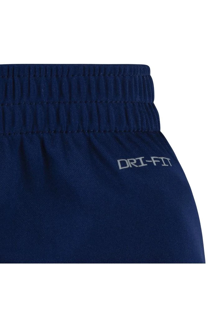 NIKE Kids
 Dri-FIT Graphic T-Shirt 
Shorts Set 8