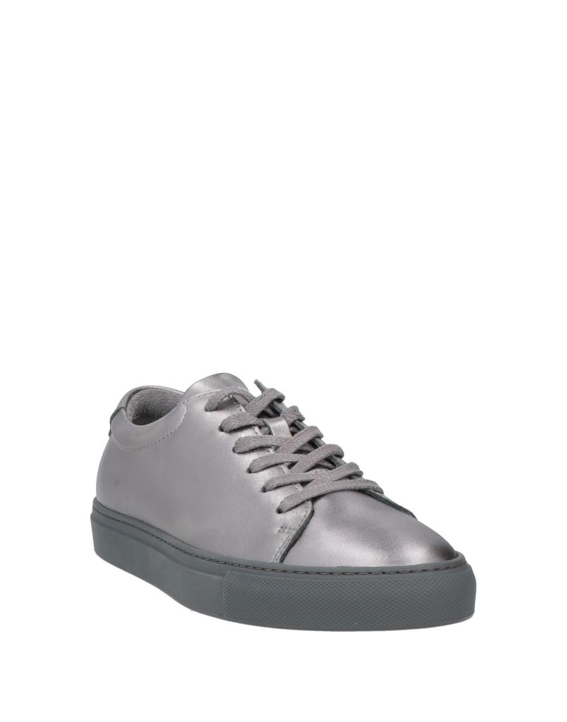 NATIONAL STANDARD Sneakers