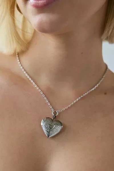 Urban Outfitters Metal Etched Heart Locket Necklace 1