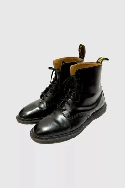 Dr Martens Winchester ll (Black) Dr. Martens Black Winchester II Boots Dr. Martens main image 3