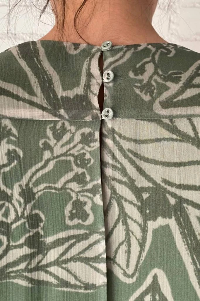 Hemant
Nandita Hemant
Nandita - Dara Belted Romper 3