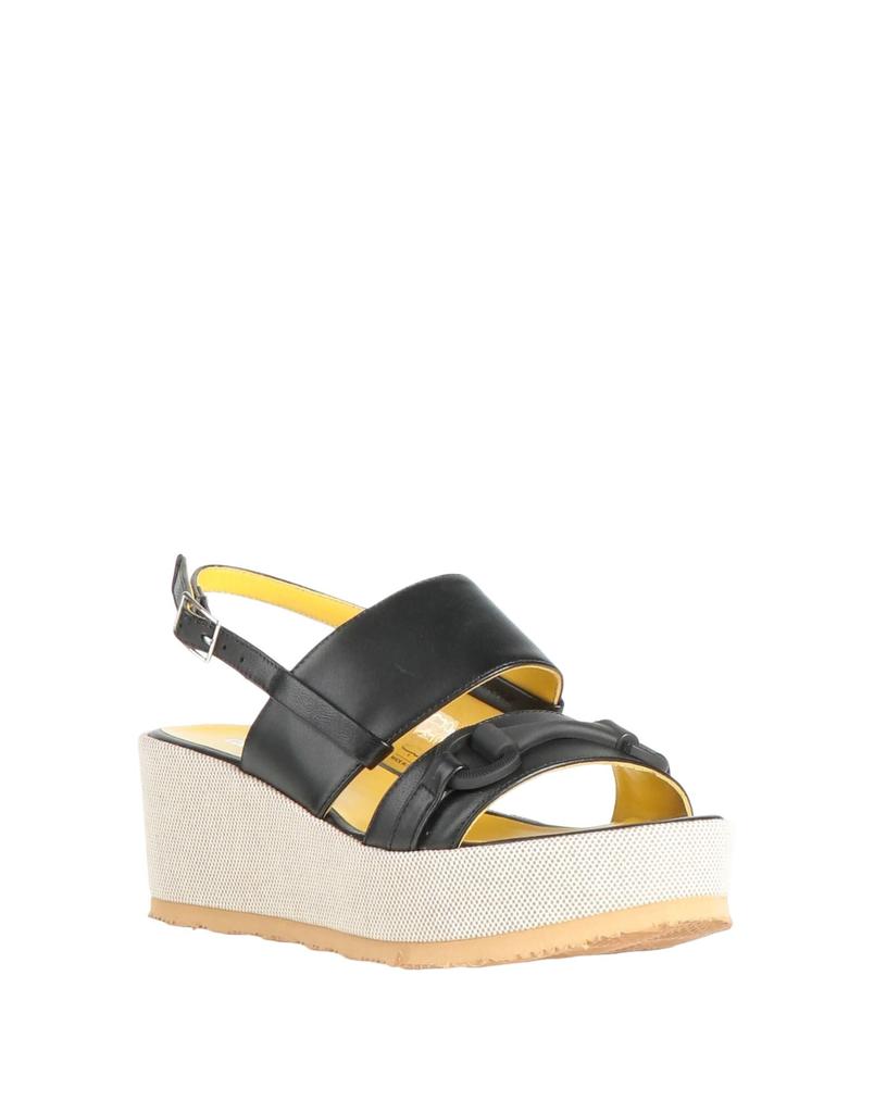 CALPIERRE Sandals