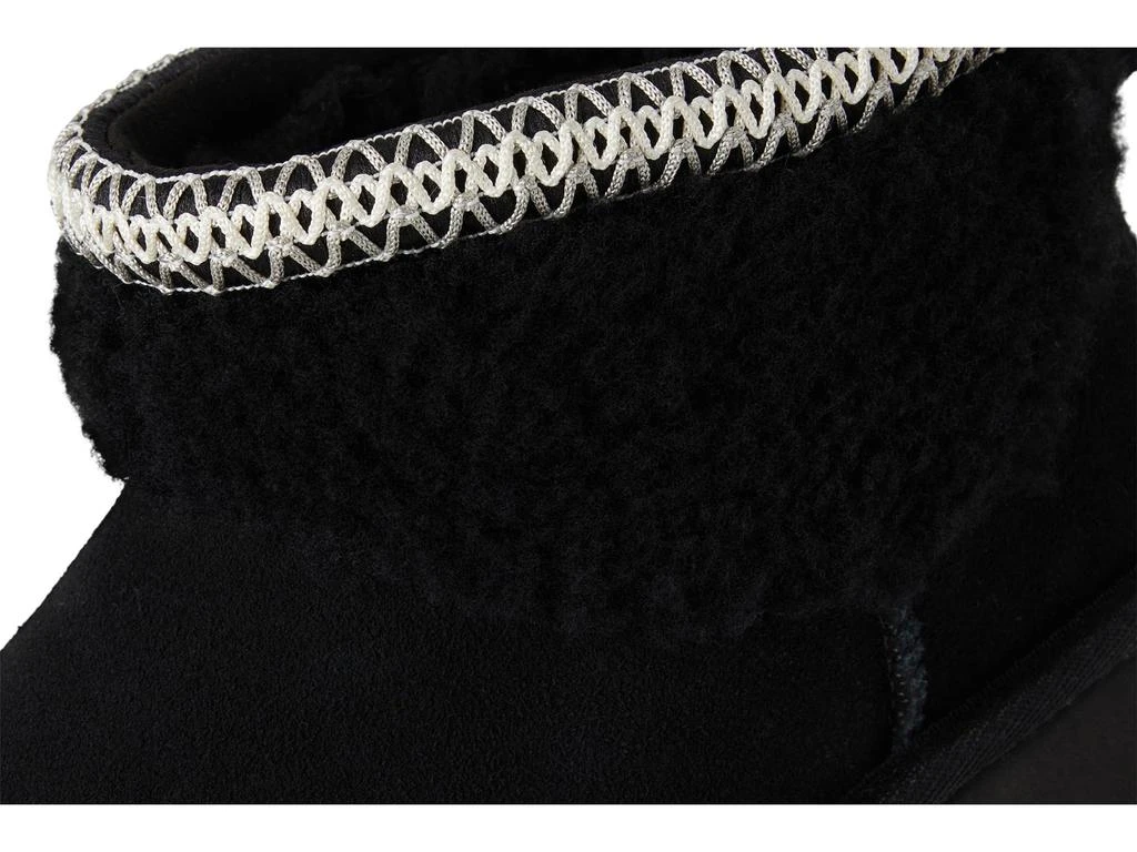 UGG Classic Ultra Mini Maxi Curly 6