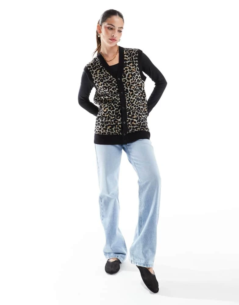 Fred Perry Fred Perry oversized leopard print knitted vest in beige 2