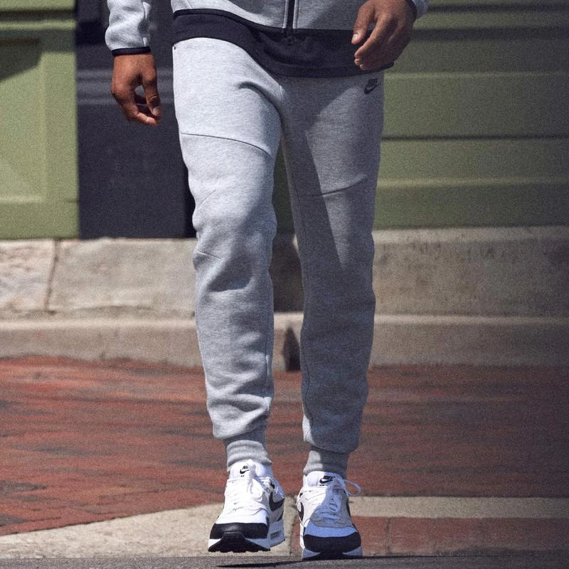 NIKE Nike Tech Fleece Joggers - Men's 1