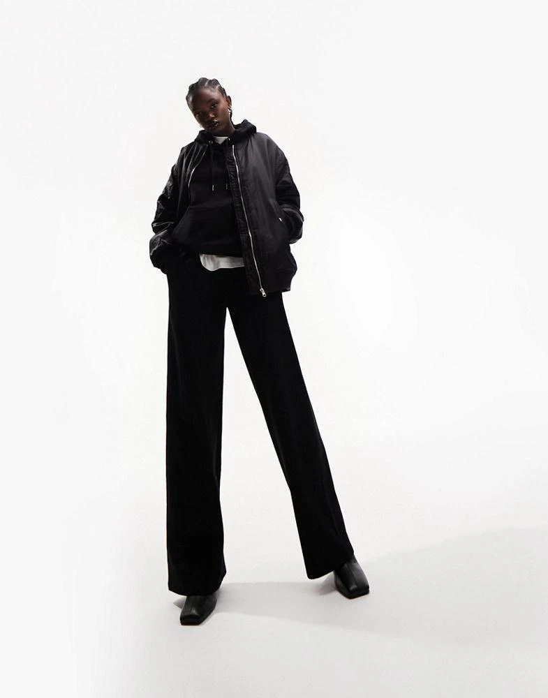 ASOS ASOS DESIGN straight leg jogger in black 3