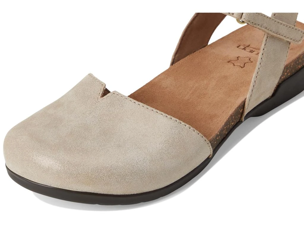 Dansko Rowan 6