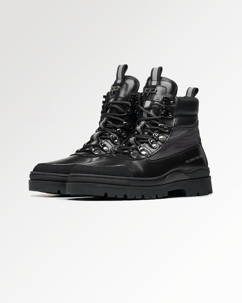 Entry Luxury Mountain Boot Quartz Black