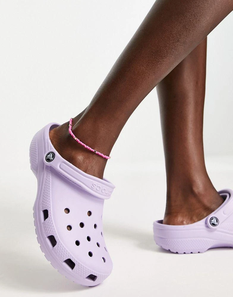Crocs Crocs classic clogs in lavender 3