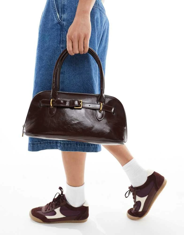 Glamorous Glamorous long shoulder bag with belt detail in burgundy 1