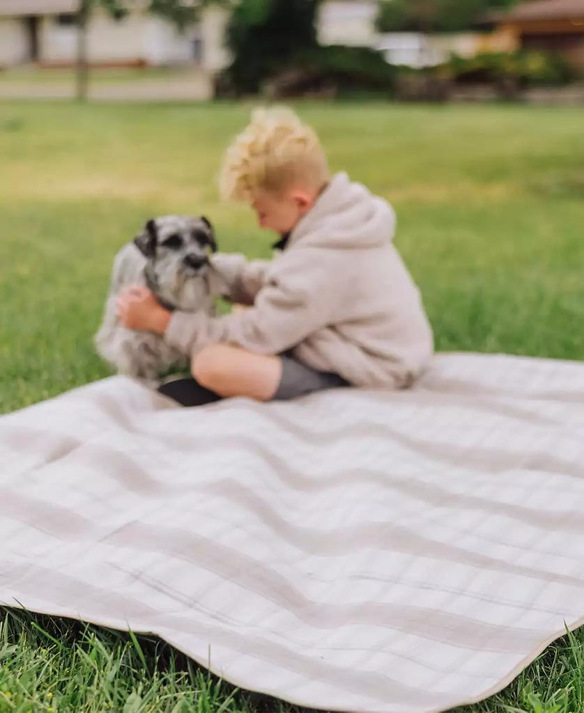 ONIVA Outdoor Picnic Blanket Tote