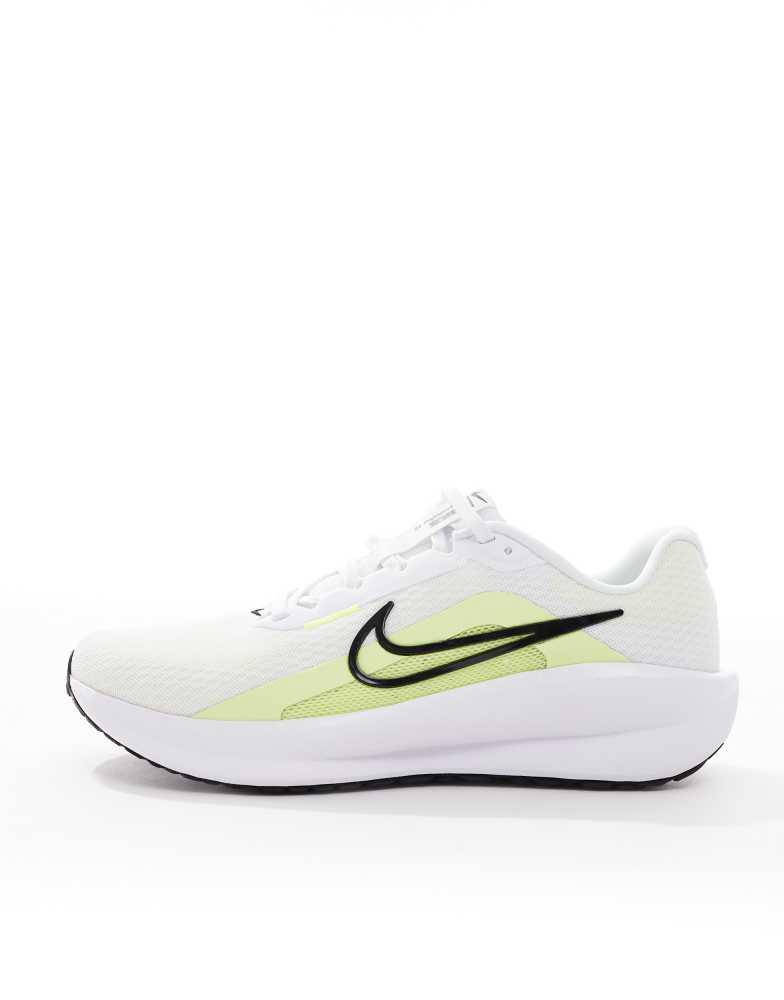 NIKE Nike Running Downshifter 13 trainers in white and yellow