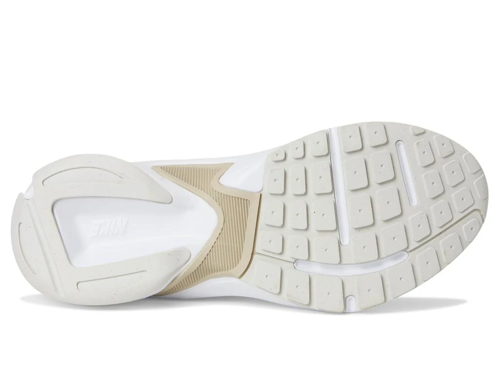NIKE Al8 3